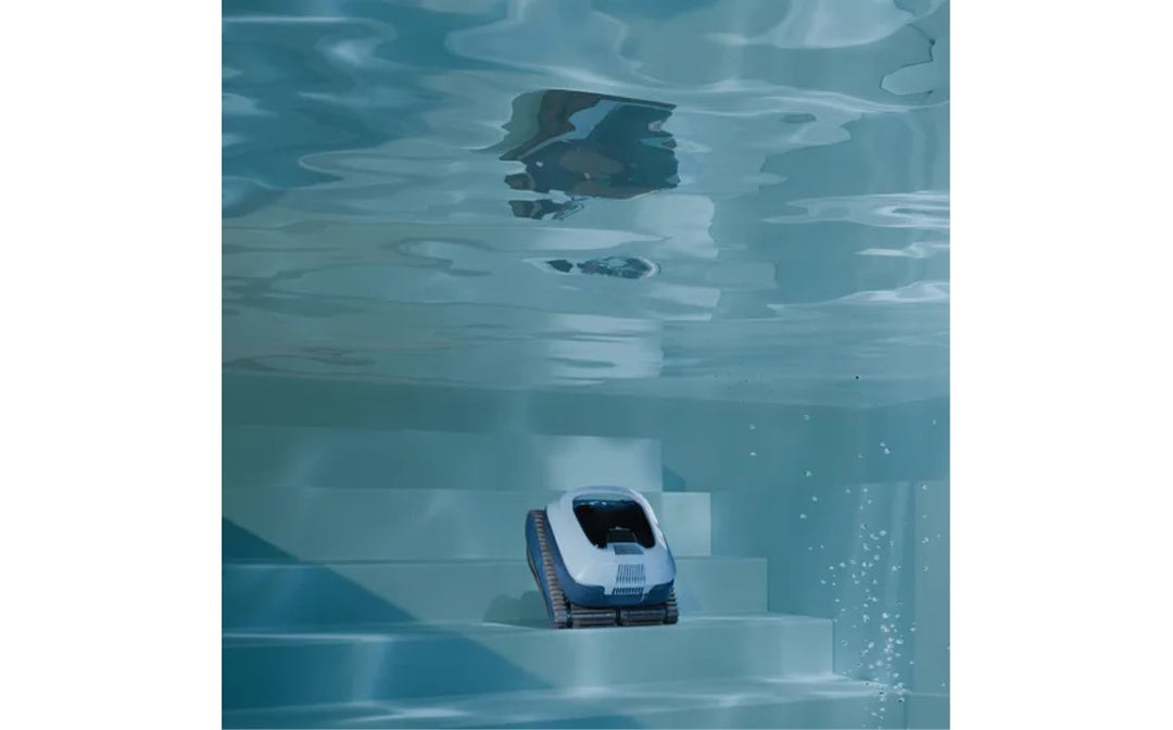 Dolphin Eon 100 Cordless Robotic Pool Cleaner - view 3